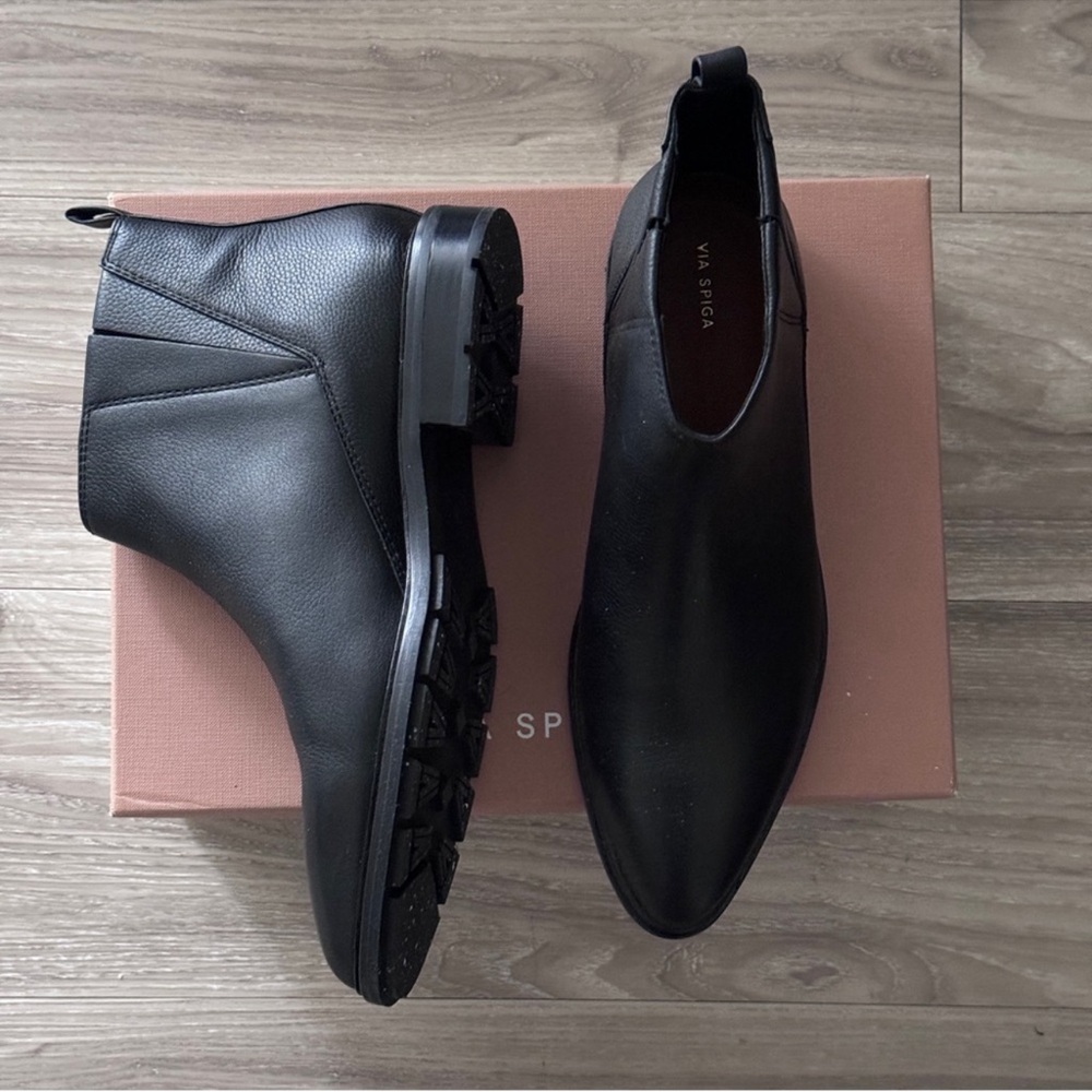 Via Spiga boots